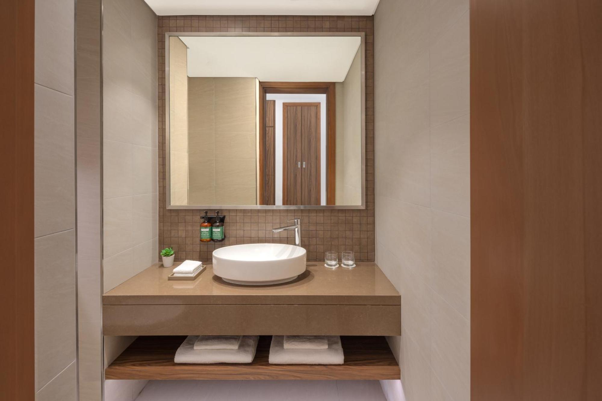 Staybridge Suites Dubai Business Bay By Ihg Екстер'єр фото