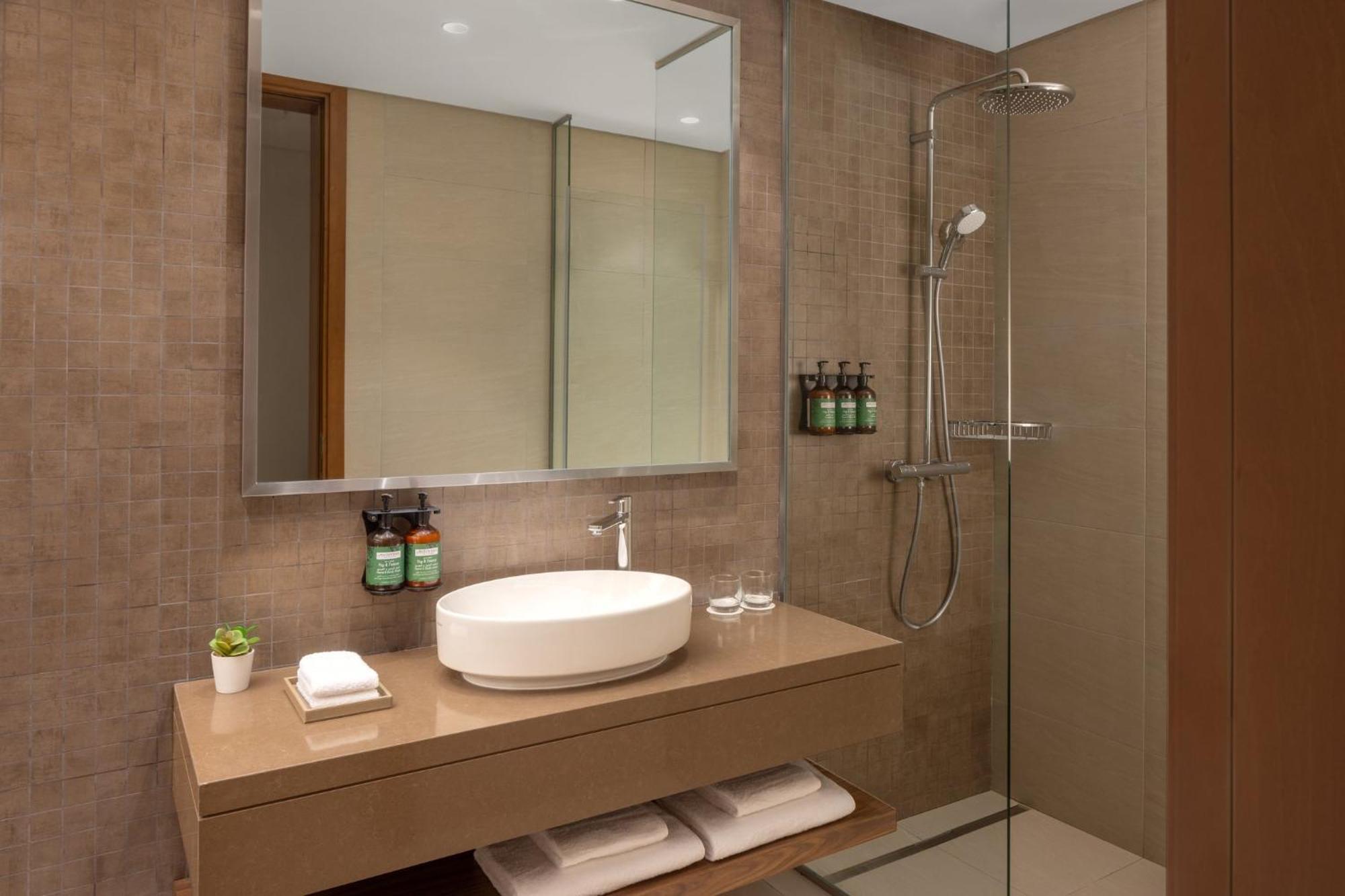 Staybridge Suites Dubai Business Bay By Ihg Екстер'єр фото
