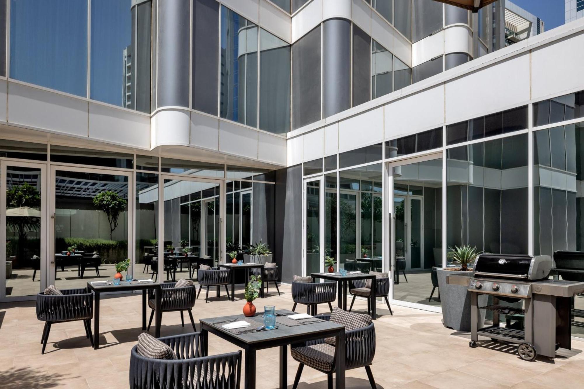 Staybridge Suites Dubai Business Bay By Ihg Екстер'єр фото